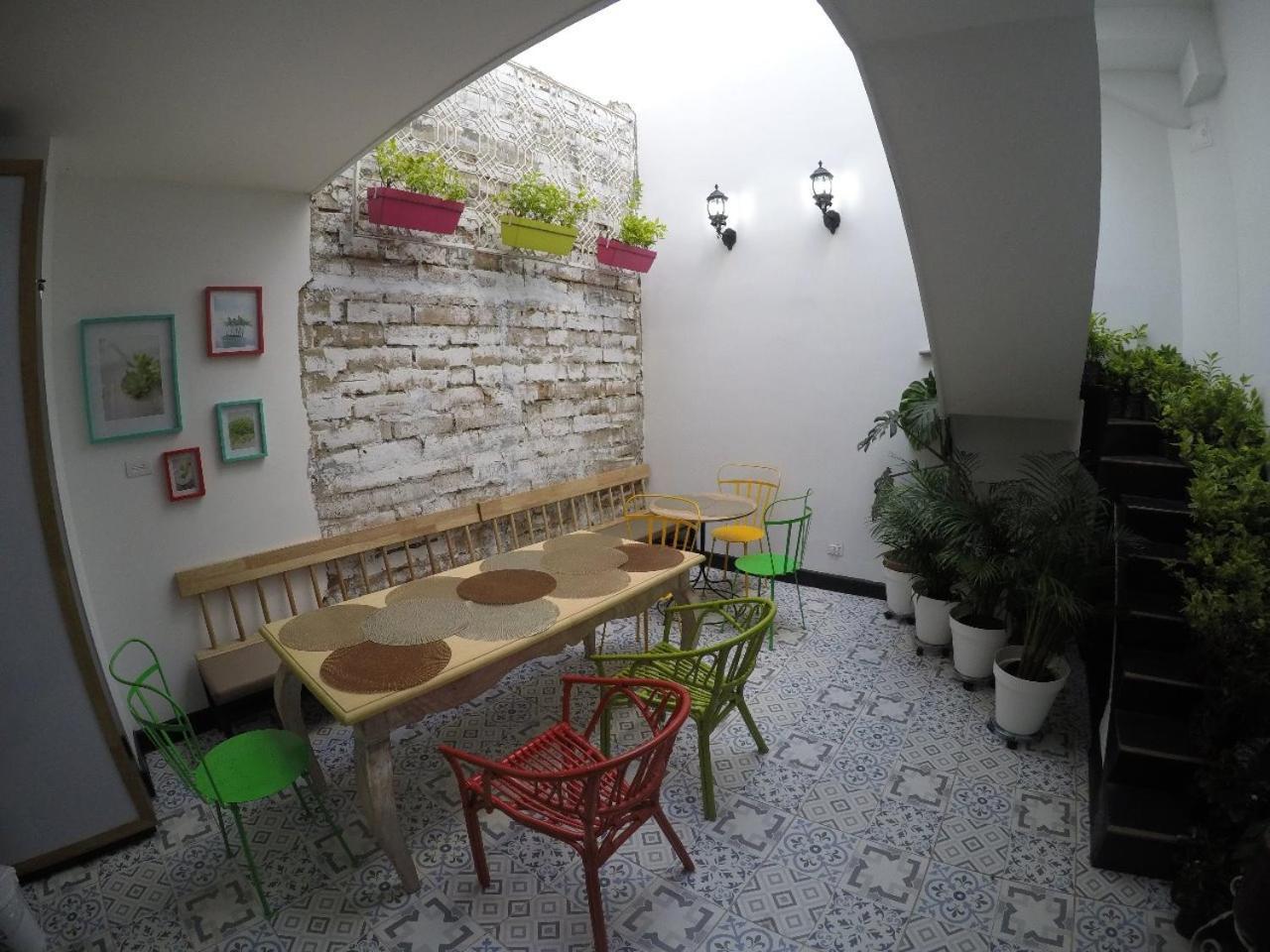 Nomad Hostel Medellín Exteriör bild